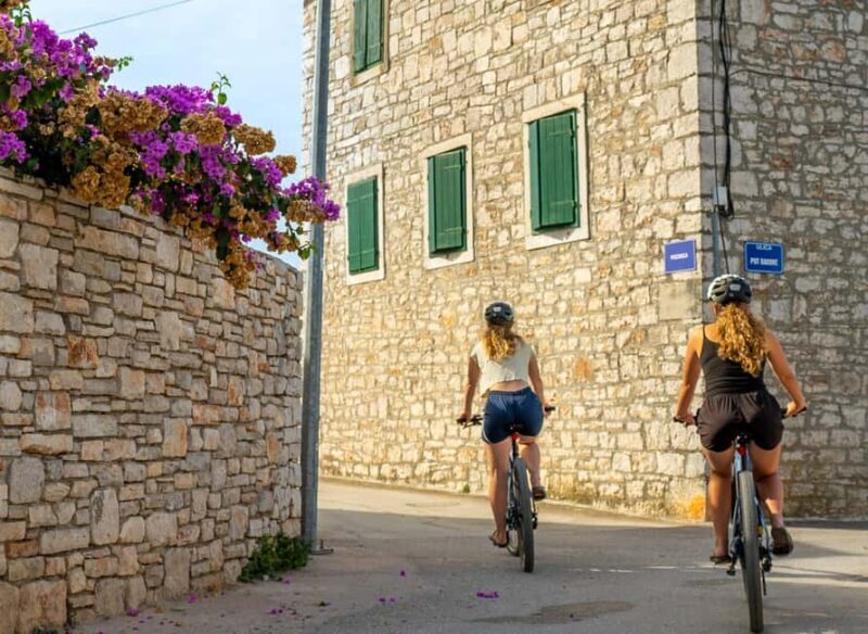 olta Island from Split: Private E-Bike Tour - Exploring Ola Island from Split: A Detailed Review of the Private E-Bike Tour