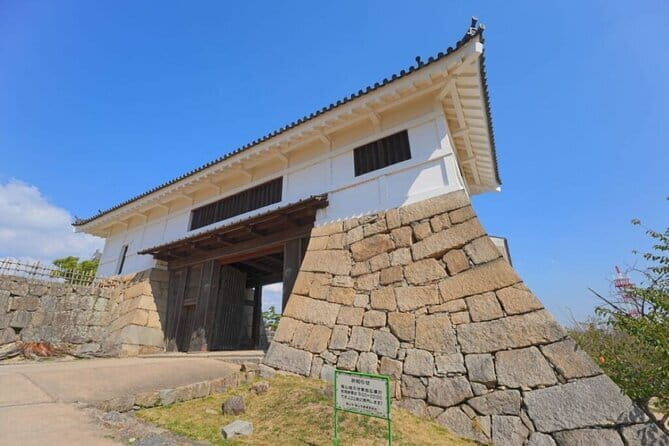 One Day Fukuyama Castle Tomonoura and Sensui jima Island Tour - A Deep Dive into the Experience