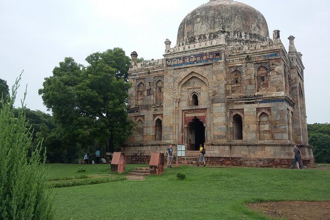 One Day Old and New Delhi City Tour by Car - A Practical, In-Depth Review of the Delhi City Tour