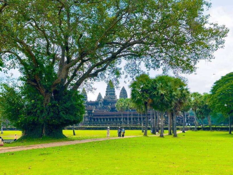 One-Day Small Circuit Tour: Angkor Wat, Bayon, Ta Prohm - FAQ