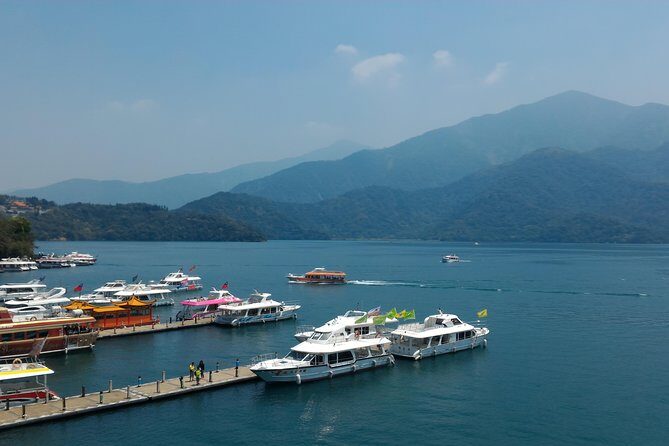One-day Sun Moon Lake Tour Package - Discovering Sun Moon Lake: An Authentic One-Day Tour from Taipei