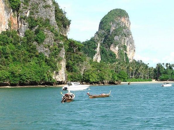 One-Day Tour at Hong Islands by Speedboat from Krabi - Key Points
