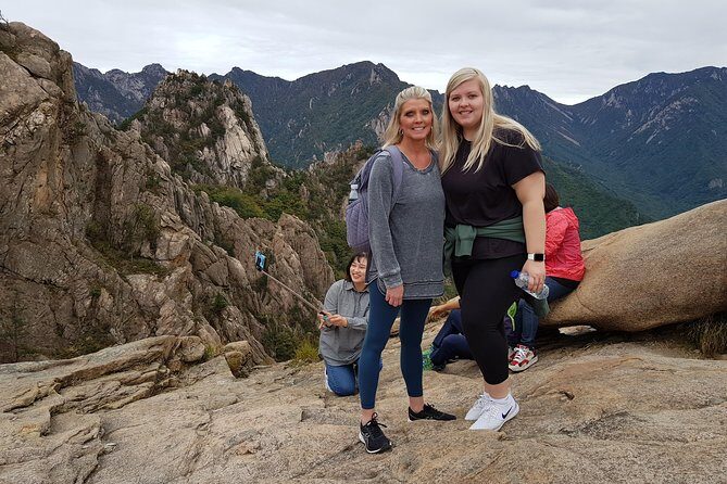 One-Day Tour for stunning Mt.Seoraksan from Seoul - Authentic Experiences and Reviews: What Travelers Say