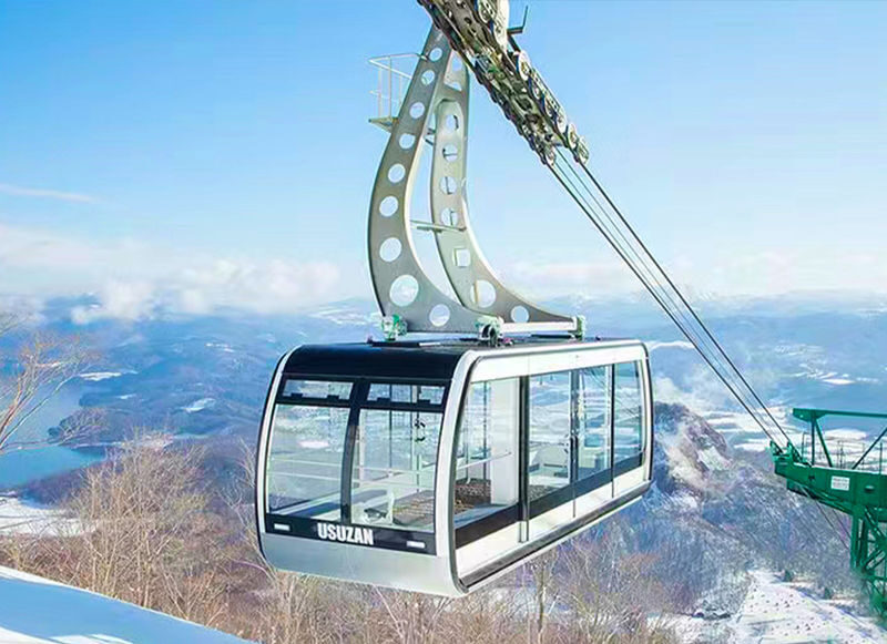 One-day tour of Lake Toya & Noboribetsu Jigokudani & Bear Ranch or Mount Usu & Lake Toya Fireworks Festival & Lake Shikotsu Ice Festival in Hokkaido - What the price covers, and what it does not