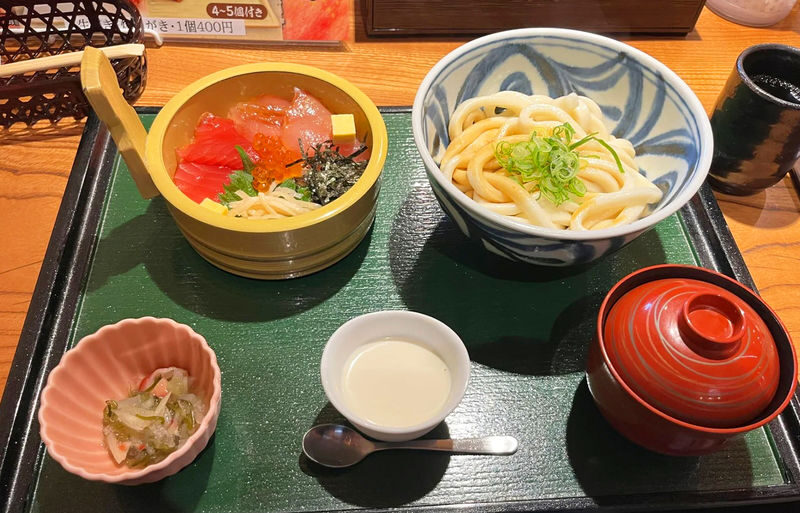 One-day tour of Nagoya Ise Grand Shrine and Mikimoto Pearl Island - Meoto Iwa: a brief stop with a memorable view