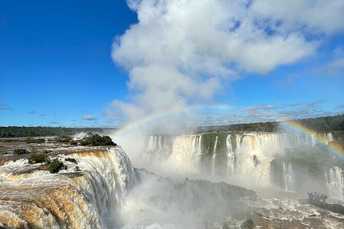 One-day tour of the waterfalls of Brazil and Argentina on the same day - Experience the Best of Iguazu Falls in One Day