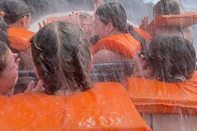 One-day tour of the waterfalls of Brazil and Argentina on the same day - FAQs