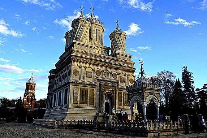 One-Day Vlad the Impaler Royal Court Private Tour from Bucharest - Key Points