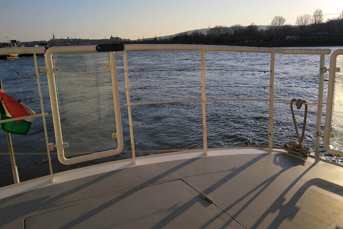 One hour Hen or Stag private party boat Budapest with unlimited beer and wine - The Sum Up