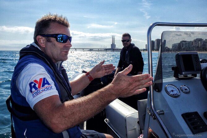 One-hour High-Speed Powerboat Ride - A Deep Dive Into the Barcelona Powerboat Experience