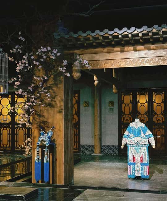 One-stop Beijing Opera Experience - A Closer Look at the Experience