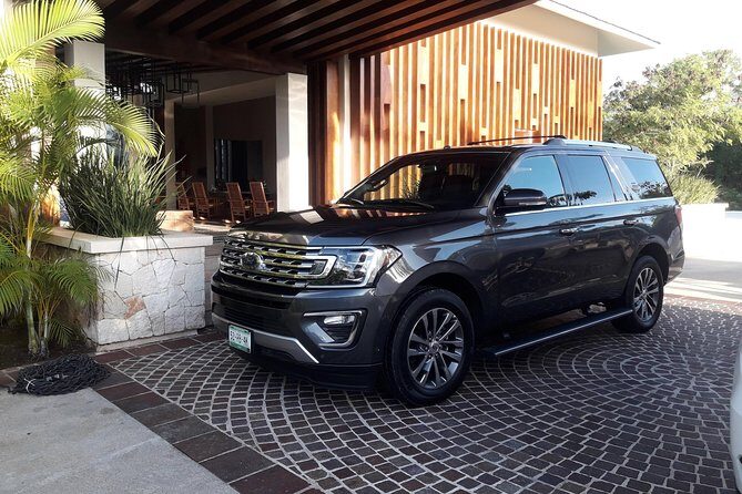 One-way Airport Transfer to Cancun or Playa del Carmen - An Authentic and Comfortable Ride from Cancun Airport to Playa del Carmen