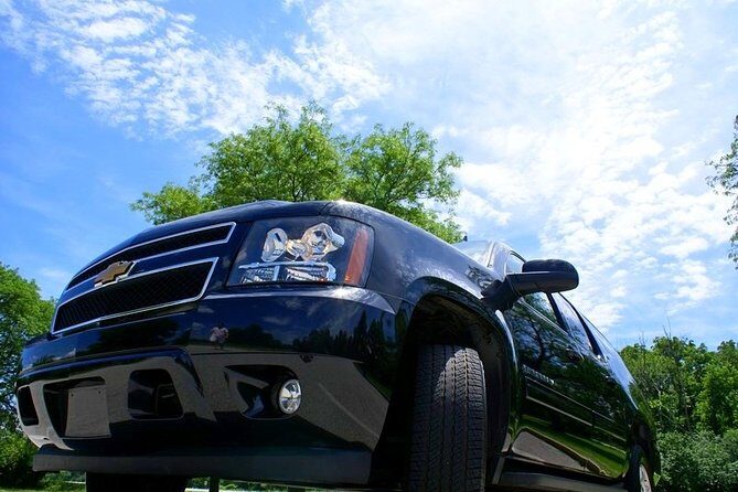 One-Way Private O'Hare Airport Curbside Transfer by SUV - Who Should Consider This Service?