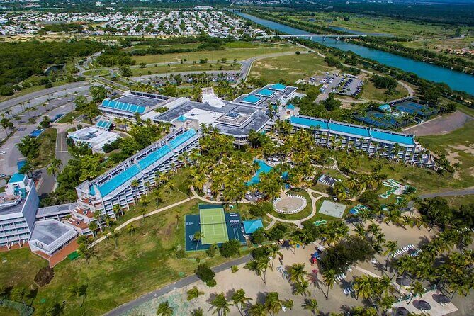 One way Private Taxi from SJU Airport to Anywhere in Ponce - An In-Depth Look at the Experience