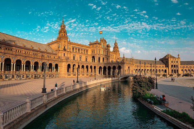 One-way Private Transfer From/To Sevilla Airport - One-way Private Transfer From/To Sevilla Airport: Reliable, Comfortable, and Personalized Travel
