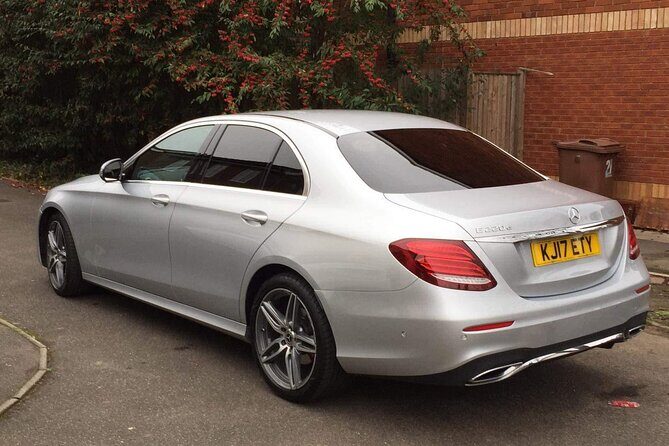 One Way Taxi Transfer from London to Heathrow Airport - Who Should Consider This Service?
