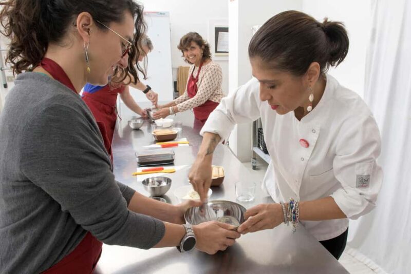 only in ITALIAN - International aperitif + cooking class in Italian - Valore e Considerazioni sul Tour