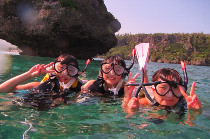 Onna Village Banana Boat & Snorkelling Experience in Okinawa - Thirty minutes to look for fish and coral