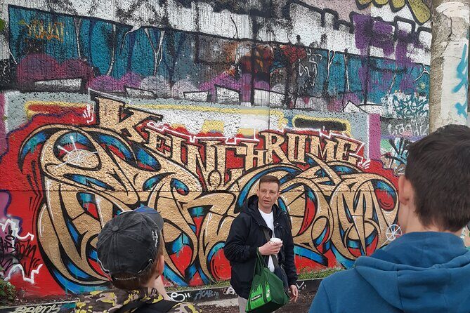 Open graffiti workshop in the Mauerpark in Berlin - A Deep Dive into the Berlin Graffiti Workshop: What to Expect
