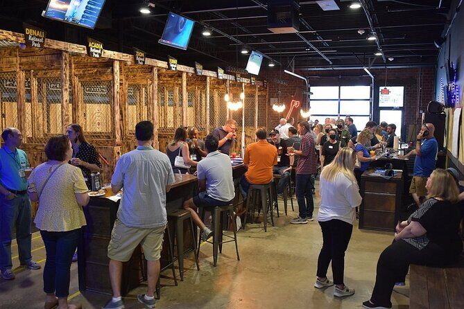 Open Throw Lane in Downtown Atlanta - Open Throw Lane in Downtown Atlanta: A Hands-On Axe Throwing Adventure