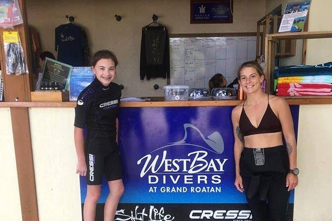 Open Water Scuba Course - Exploring Roatan’s Underwater World and the Course Structure