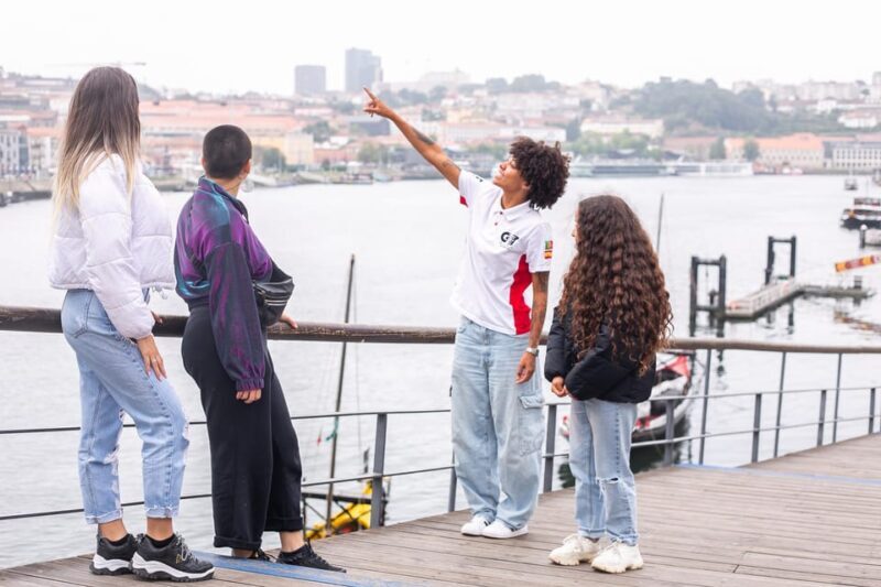 Oporto Tuk Tuk Tour: Among bridges and mysteries - 1.30h - Experience the City from a New Angle: Oporto Tuk Tuk Tour – Among Bridges and Mysteries