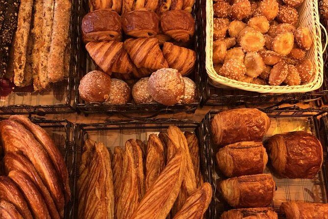 Organic Market Tasting & History Tour by the Eiffel Tower - Key Points
