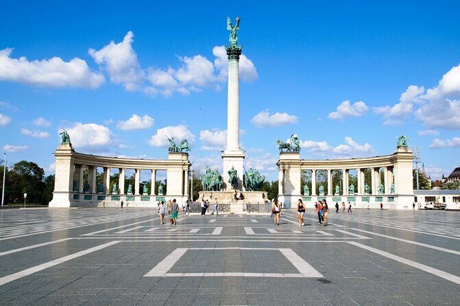 Original Budapest Alternative Street Art & Jewish Tour - Exploring Budapest’s Hidden Corners: The Original Budapest Alternative Street Art & Jewish Tour