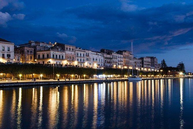Ortigia and Plemmirio on a sailing boat - Key Points