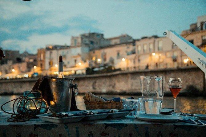 Ortigia and Plemmirio on a sailing boat - FAQs