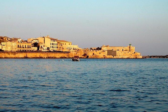 Ortigia by boat - Ortigia by Boat: A Unique Perspective on Syracuses Coastal Charm