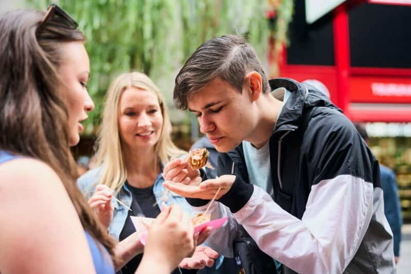 Osaka: 2-Hour Nightlife District & Street Food Walking Tour - A Closer Look at the Tour Experience