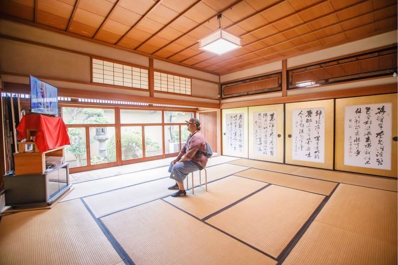 Osaka: Award-Winning Sake Brewery Tour & Tasting Experience - Who will get the most from this brewery visit