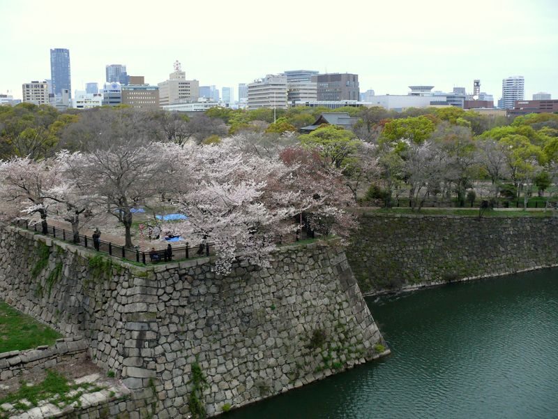 Osaka Castle 3 hours Historical Walking Tour - A castle visit with more than a photo stop