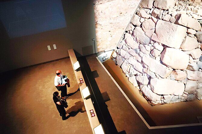 Osaka: Castle and Stone Walls Guided Walking Tour - In-Depth Review of the Osaka: Castle and Stone Walls Guided Walking Tour