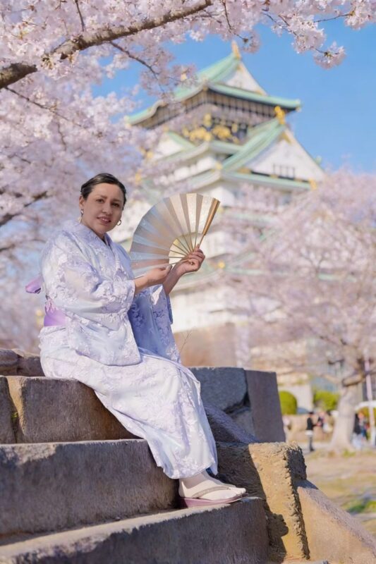 Osaka Castle Park/Shinsaibashi/Yasaka Shrine Photoshoot Experience - Namba Yasaka Shrine: a distinctive shrine backdrop
