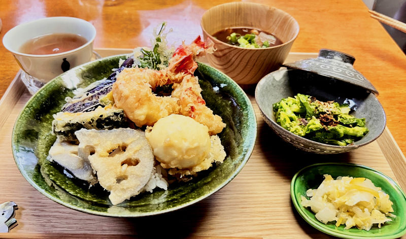 Osaka Cooking Class: Crispy Tempura Donburi & Miso soup - Who will enjoy this class most?
