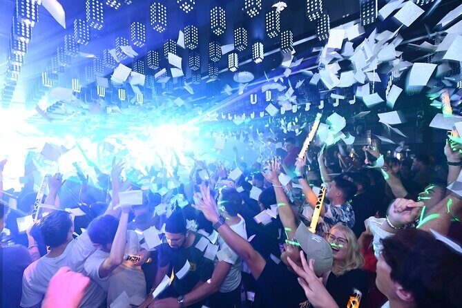 Osaka Dotonbori: GIRAFFE Nightclub Admission Ticket (For Foreign) - Key Points