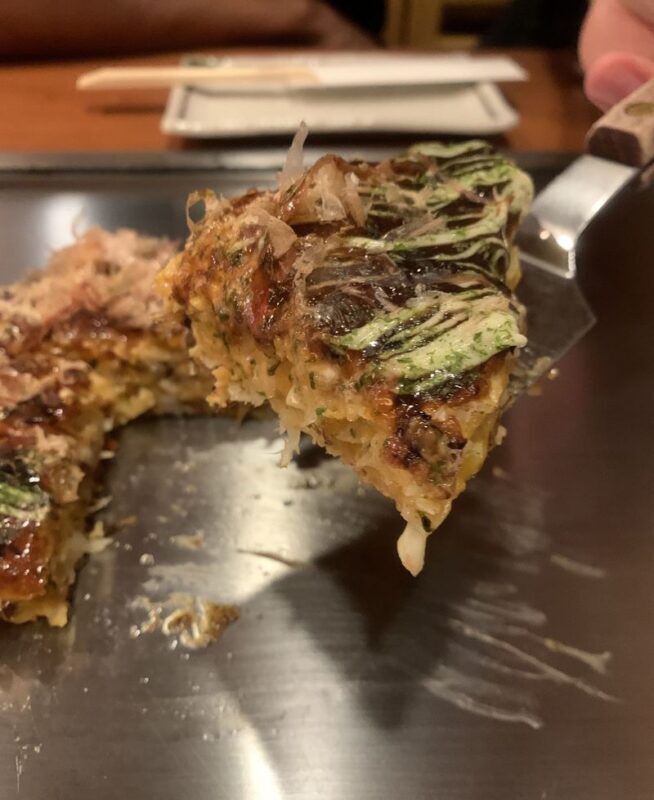 Osaka: Guided Food Tour with 12 Dishes and 2 Drinks - Who should book this Osaka tasting walk?