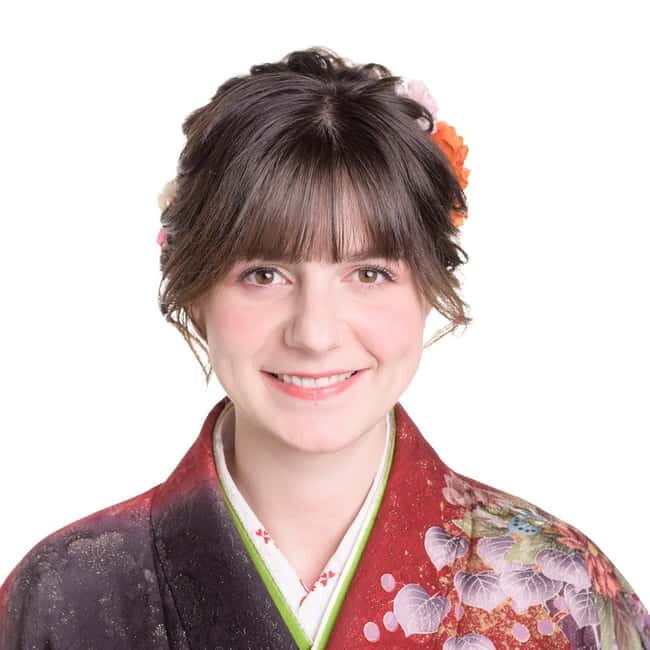 Osaka: Hair & Make-Up by a Professional - The Sum Up