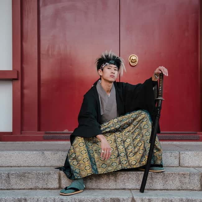 Osaka: Hakama rental 1-day plan - A Deep Dive into the Kimono & Hakama Experience in Osaka