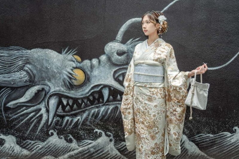 Osaka: High-Class Furisode Kimono 1-Day Rental - Key Points
