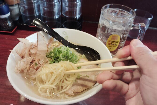 Osaka: Honmachi Ramen Tour with Local Guide - Key Points