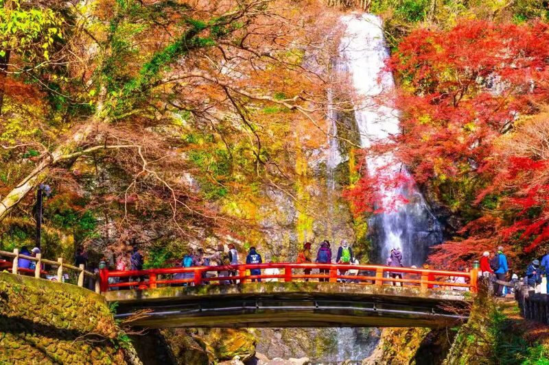 Osaka Katsuo-ji & Minookoen Full-Day Romantic Hiking Tour - How much time do you get at each place?