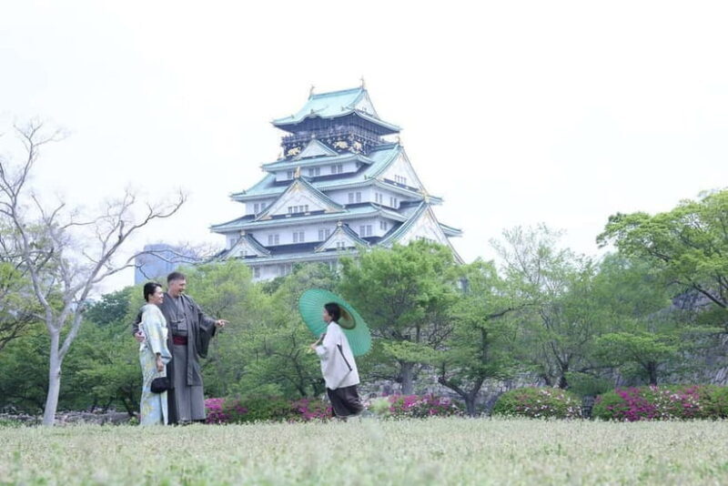 Osaka: Kimono Rental, Photoshoot, and Castle Visit - Visiting Osaka Castle or a Shinto Shrine