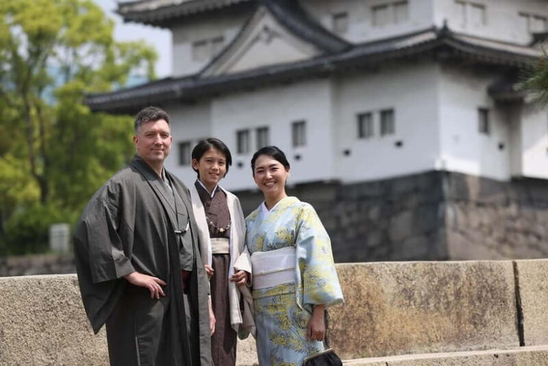 Osaka: Kimono Rental, Photoshoot, and Castle Visit - Who Should Consider This Experience?