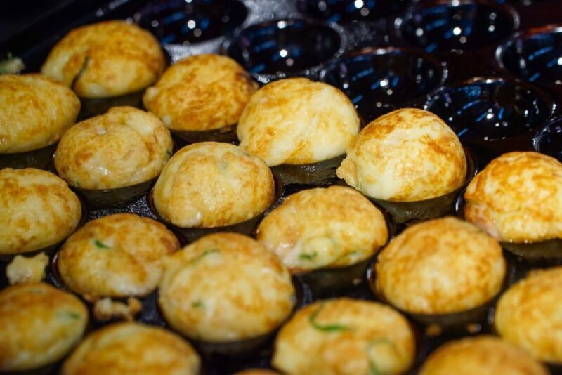 Osaka: Kuromon Market Food Walking Tour (6 stops, 6 tastes) - Authenticity and Value