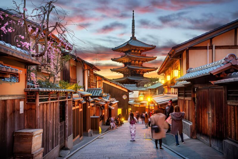 Osaka/Kyoto: Private Kyoto and Nara Day Trip - Key Points