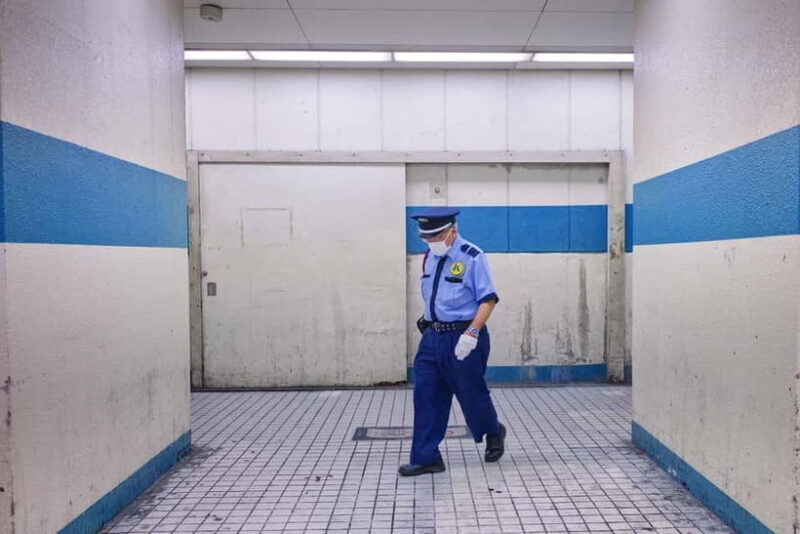 Osaka Night Photography Workshop - A Closer Look at the Experience