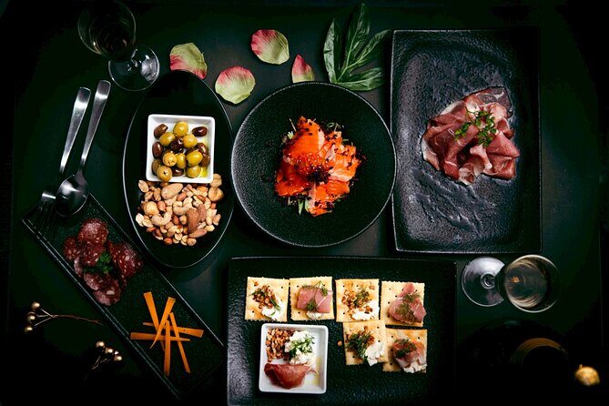 Osaka: PICCADILLY PREMIUM DINNER SHOW&NIGHTCLUB with Tasting - An In-Depth Look at the Tour